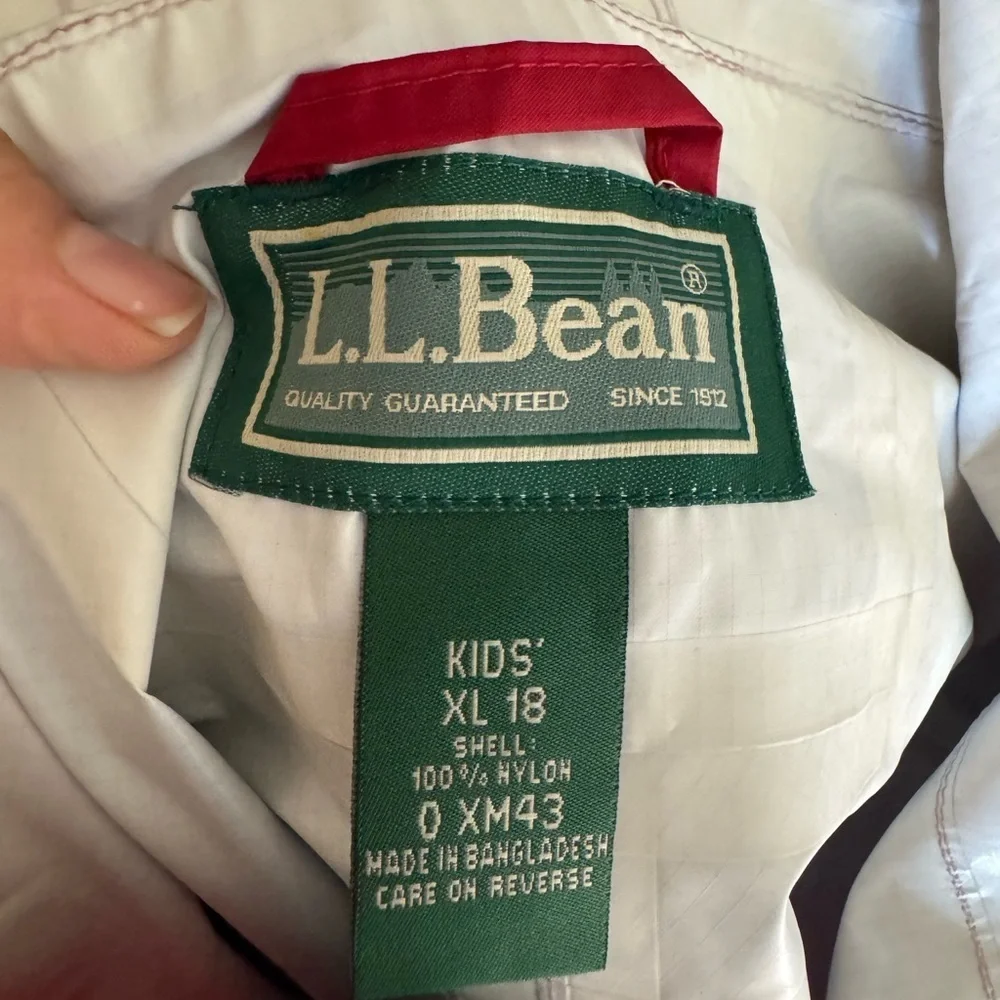 L.L. Bean Trail Model Rain Jacket Youth XL 18 Hooded Windbreaker Outdoor Coat
